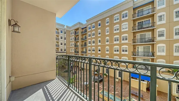 $2,900 | 1064 North Tamiami Trail, Unit 1320, Sarasota, FL 34236