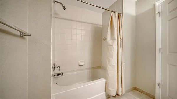 $2,900 | 1064 North Tamiami Trail, Unit 1320, Sarasota, FL 34236