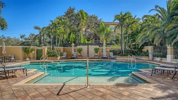 $2,900 | 1064 North Tamiami Trail, Unit 1320, Sarasota, FL 34236