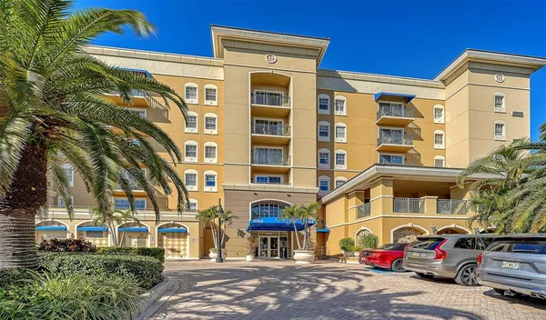 $2,900 | 1064 North Tamiami Trail, Unit 1320, Sarasota, FL 34236