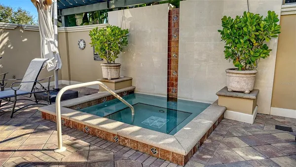 $2,900 | 1064 North Tamiami Trail, Unit 1320, Sarasota, FL 34236