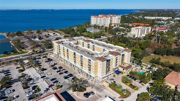 $2,900 | 1064 North Tamiami Trail, Unit 1320, Sarasota, FL 34236