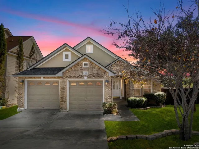$2,300 | 102 Lindseys Cove, San Antonio, TX 78258