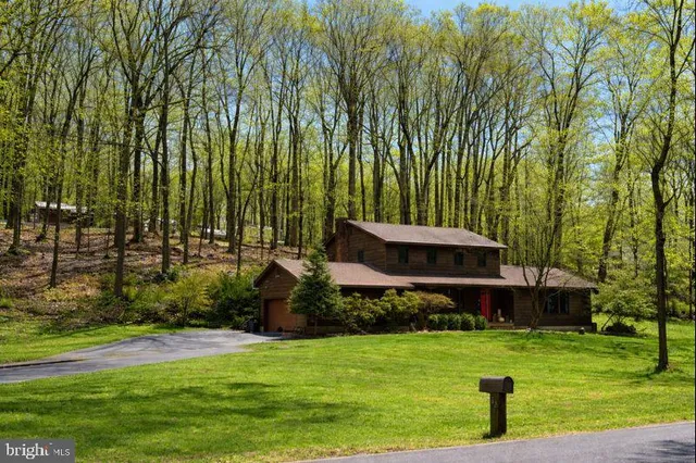 $975,000 | 32 Cherryville Hollow Road, Flemington, NJ 08822