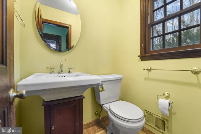 $995,000 | 32 Cherryville Hollow Road, Flemington, NJ 08822