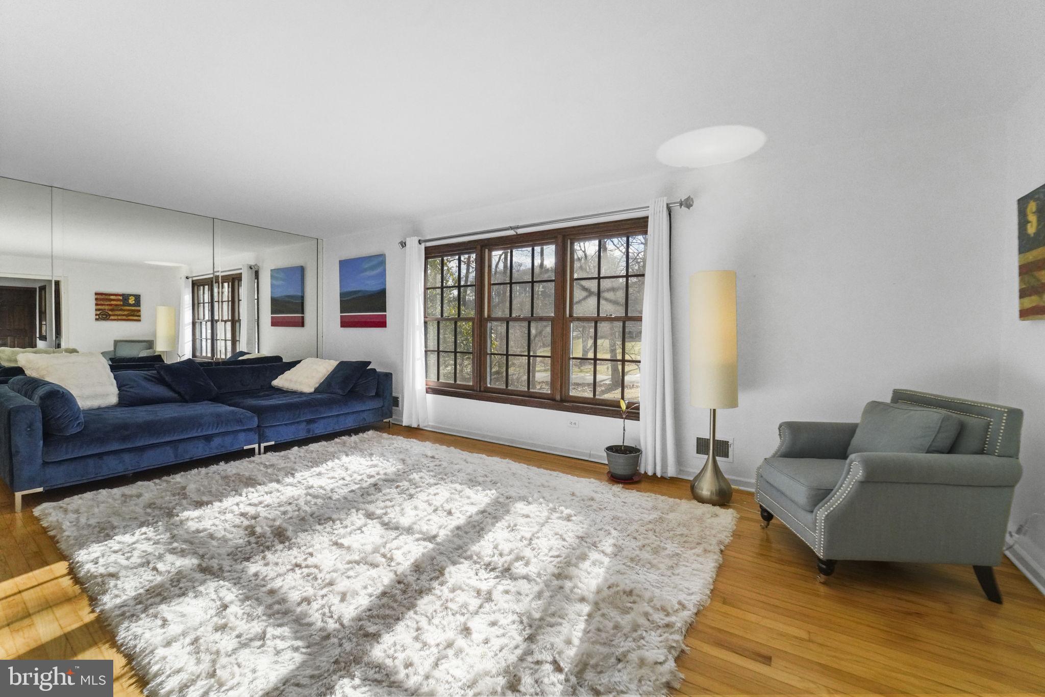 32 Cherryville Hollow Road Flemington, NJ 08822 - Photo 6 of 40 Living room 2
