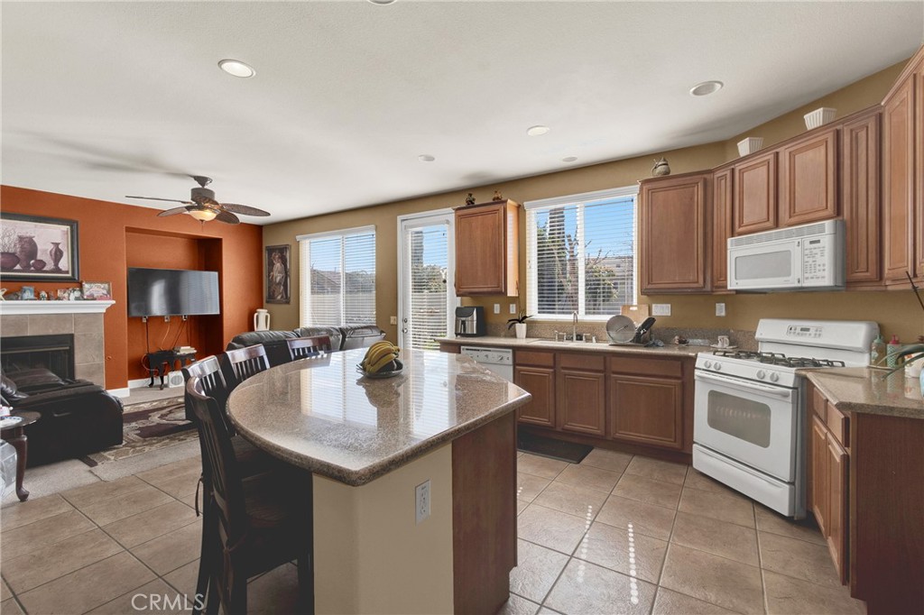 1645 Rigel Street Beaumont, CA 92223 - Photo 8 of 48