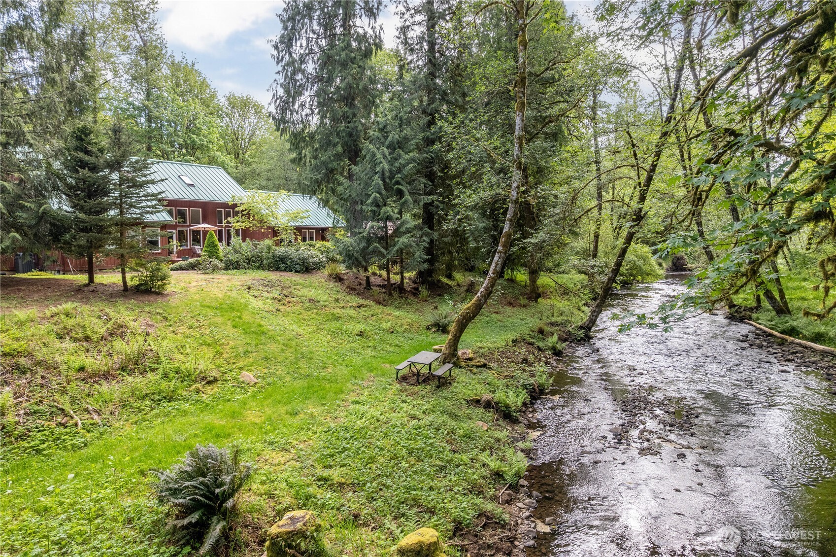 1975 Coal Creek Road Longview, WA 98632 - Photo 25 of 35 a backyard of a house with a yard and outdoor seating