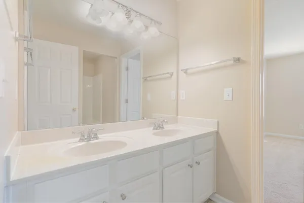 $2,650 | 1621 October Road, Raleigh, NC 27614