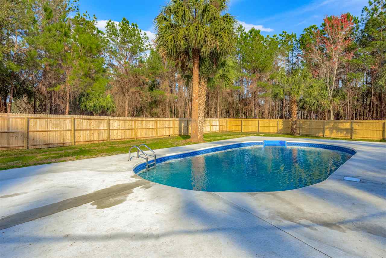 121 Whispering Winds Road Palatka, FL 32177 - Photo 2 of 45 Gallery Image 2