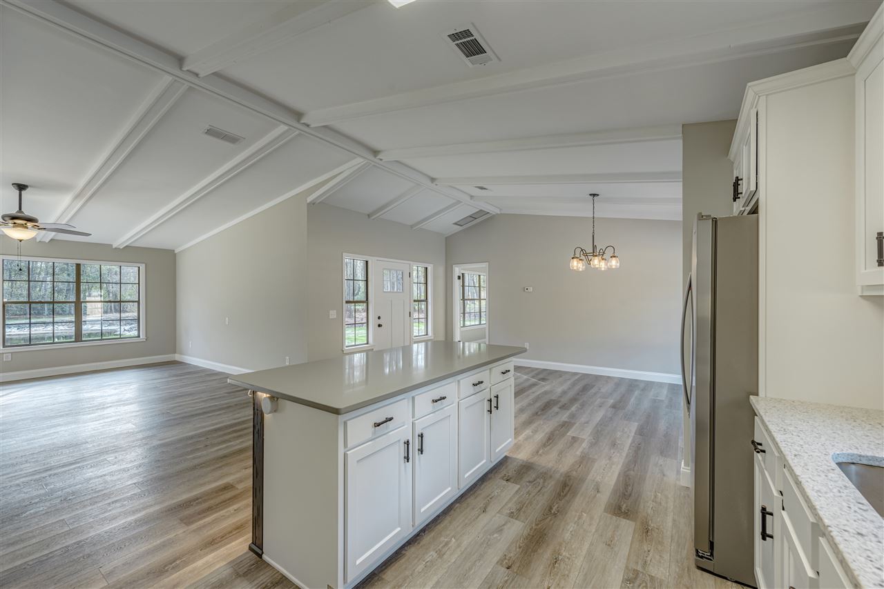 121 Whispering Winds Road Palatka, FL 32177 - Photo 6 of 45 Gallery Image 6