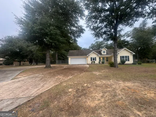 $235,000 | 390 Eastman Highway, Hawkinsville, GA 31036