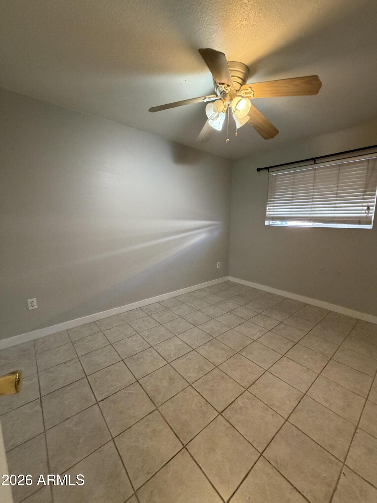 6819 North 12th Street, Unit 2 Phoenix, AZ 85014 - Photo 9 of 17 a view of an empty room