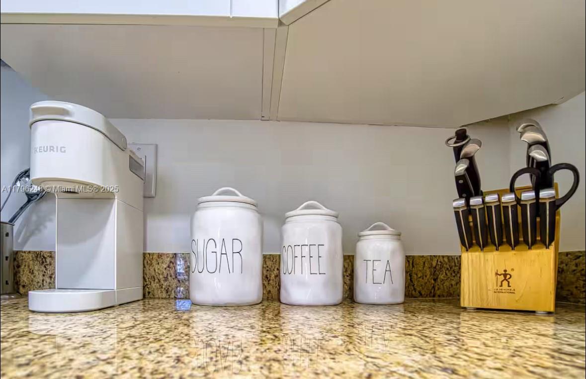 310 Oregon Street, Unit 3 Hollywood, FL 33019 - Photo 11 of 17 a view of a livingroom with furniture