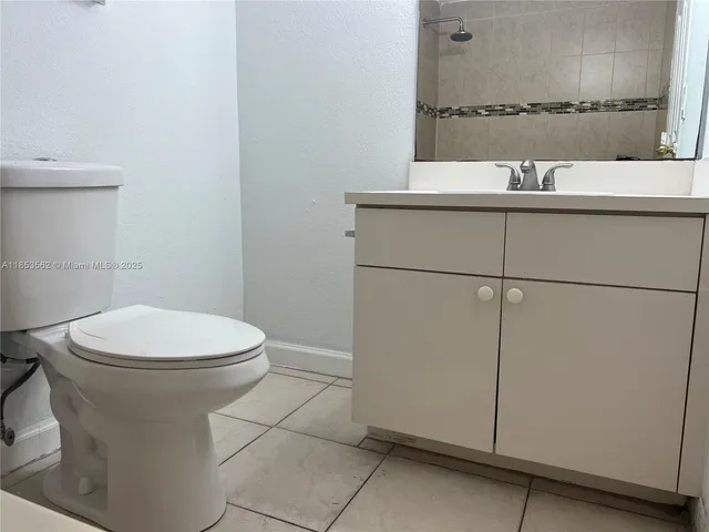 $2,000 | 4660 Northwest 79th Avenue, Unit 2C, Doral, FL 33166