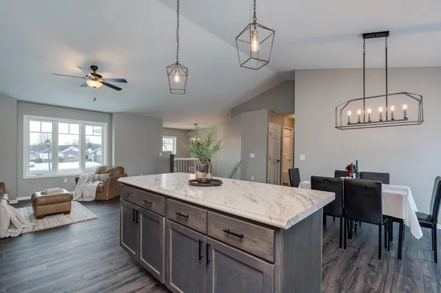 $525,000 | 108 Ella Court, Mankato, MN 56001