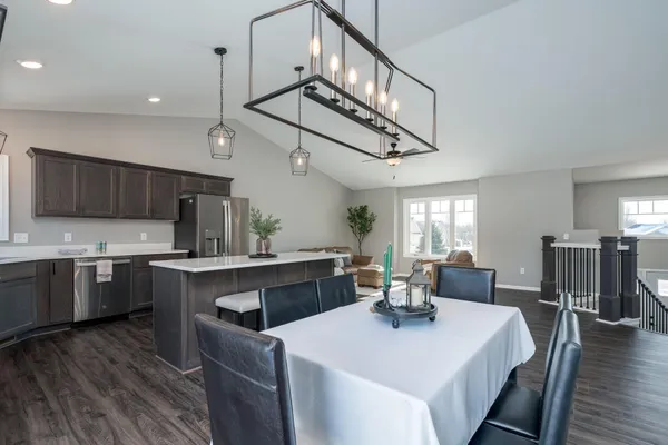 $525,000 | 108 Ella Court, Mankato, MN 56001