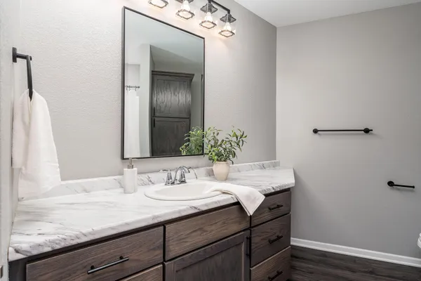 $525,000 | 108 Ella Court, Mankato, MN 56001