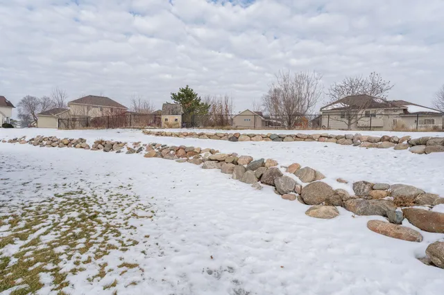 $525,000 | 108 Ella Court, Mankato, MN 56001