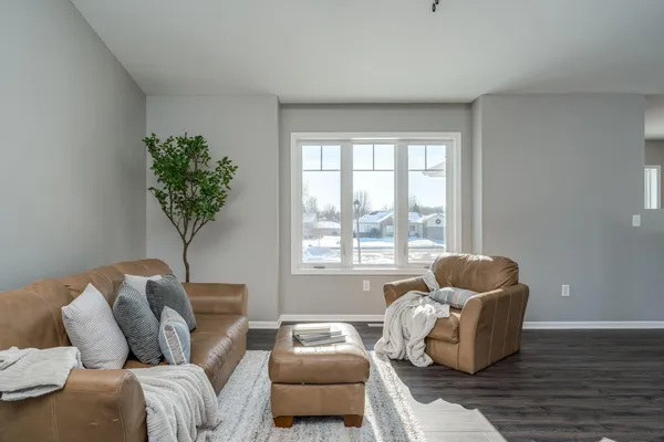 $525,000 | 108 Ella Court, Mankato, MN 56001