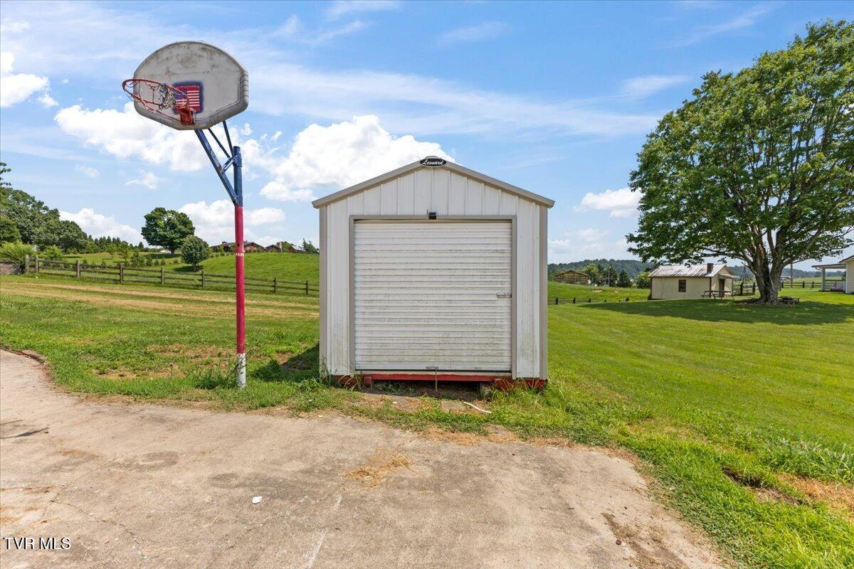 227 Kinchloe Mill Road Jonesborough, TN 37659 - Photo 35 of 46 08-128A3338