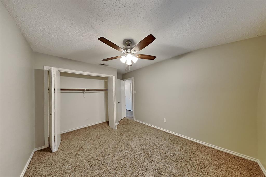 2211 Reverchon Drive Arlington, TX 76017 - Photo 11 of 19