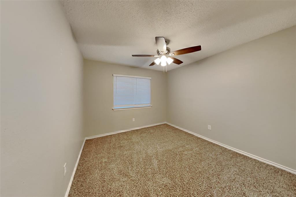 2211 Reverchon Drive Arlington, TX 76017 - Photo 12 of 19