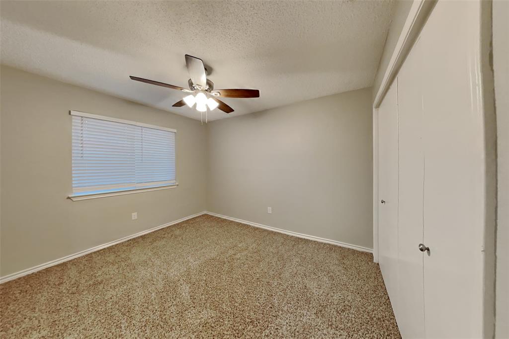 2211 Reverchon Drive Arlington, TX 76017 - Photo 13 of 19