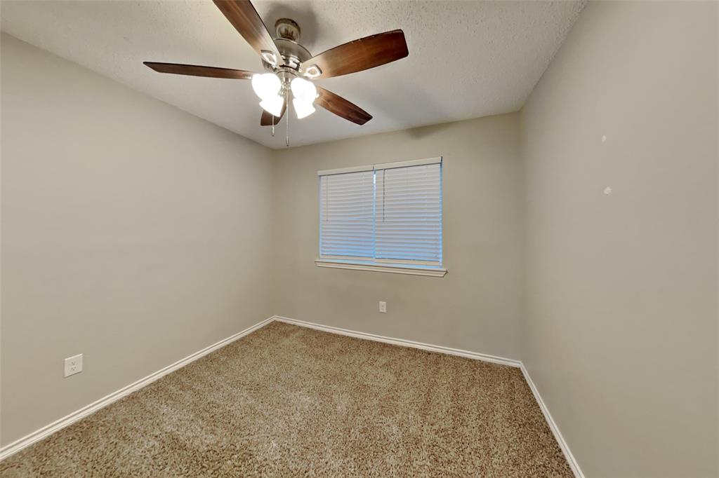 2211 Reverchon Drive Arlington, TX 76017 - Photo 15 of 19