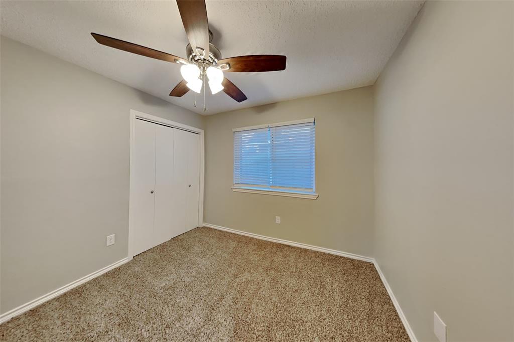 2211 Reverchon Drive Arlington, TX 76017 - Photo 16 of 19