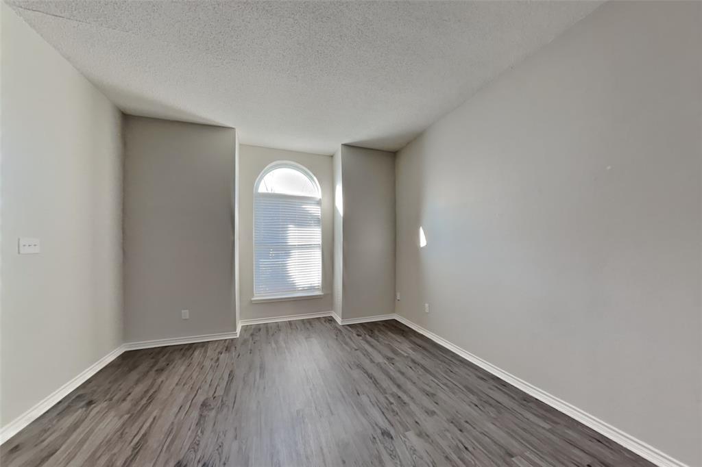 2211 Reverchon Drive Arlington, TX 76017 - Photo 2 of 19