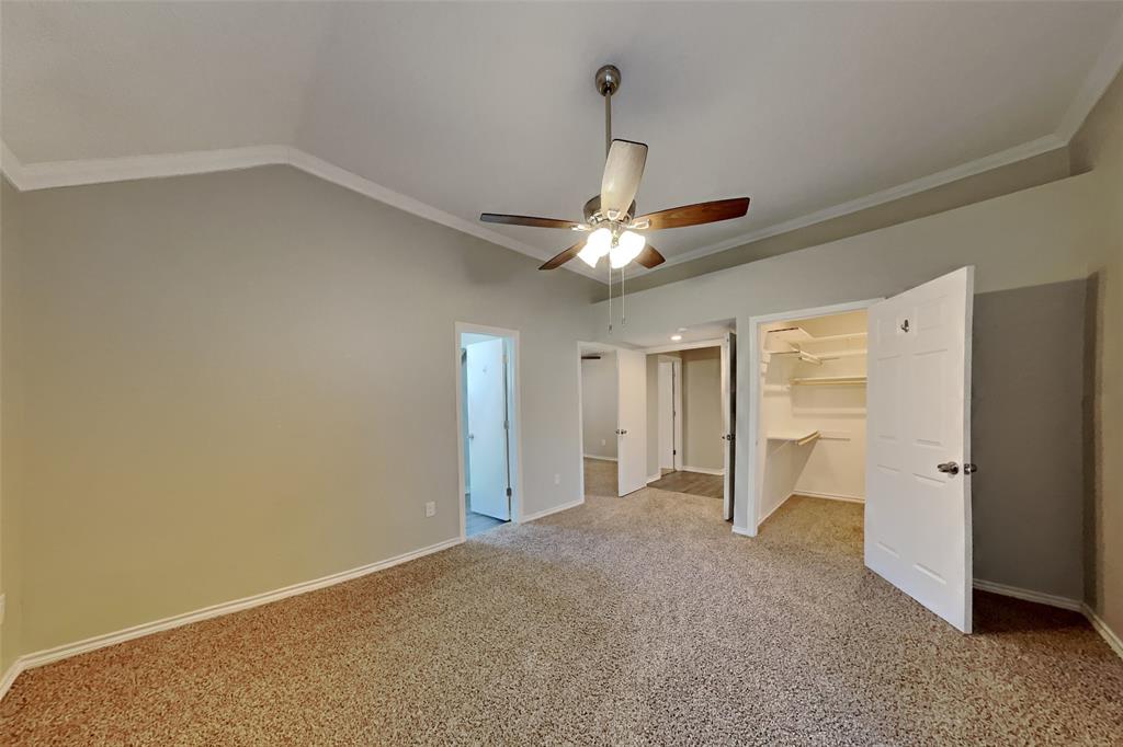 2211 Reverchon Drive Arlington, TX 76017 - Photo 7 of 19