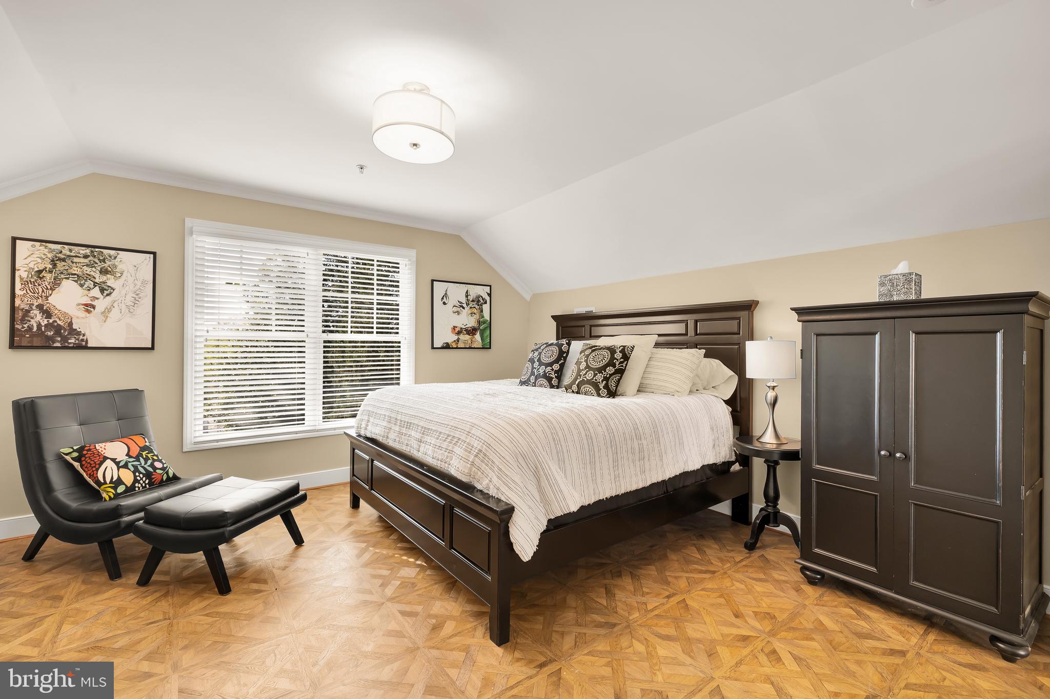 4615 Edgefield Road Bethesda, MD 20814 - Photo 35 of 47 Gallery Image 35