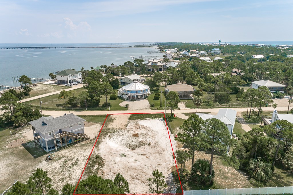 340 Howell Street Eastpoint, FL 32328 - Photo 4 of 7
