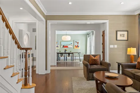 $1,695,000 | 2 Red Oak Trail, Cortlandt Manor, NY 10567