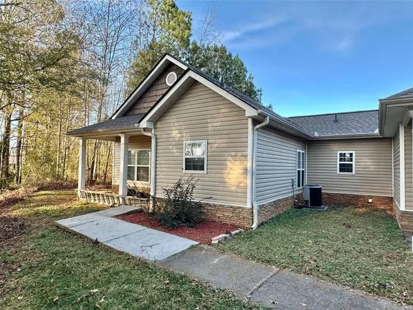 $199,000 | 281 Northwinds Boulevard, Unit B3, Carrollton, GA 30117