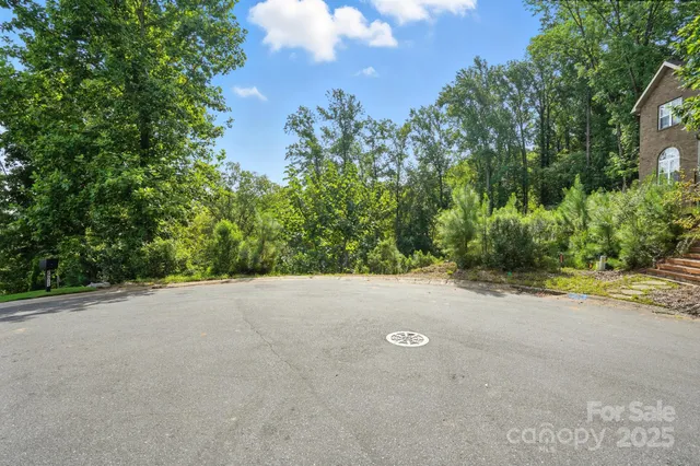 $375,000 | 29010 Silver Fox Drive, Tega Cay, SC 29708