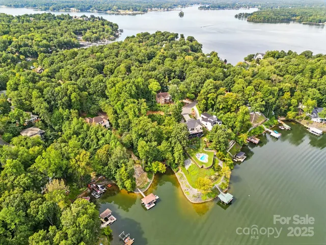 $375,000 | 29010 Silver Fox Drive, Tega Cay, SC 29708