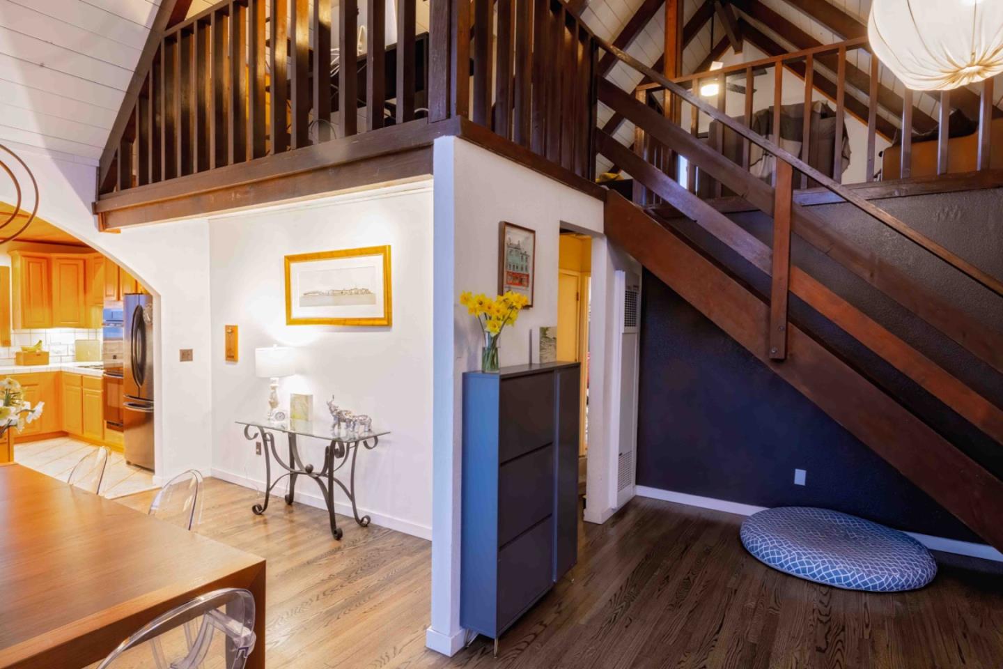 30 Ocean View Road Los Gatos, CA 95033 - Photo 3 of 40 a view of balcony with furniture