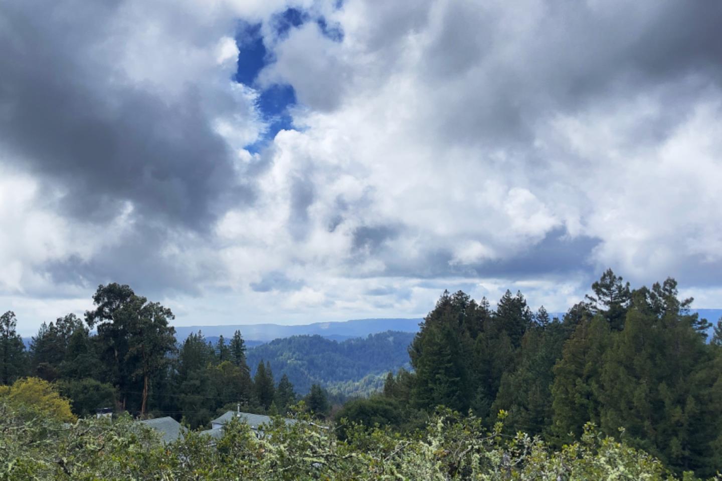 30 Ocean View Road Los Gatos, CA 95033 - Photo 35 of 40 a view of a city with lots of trees