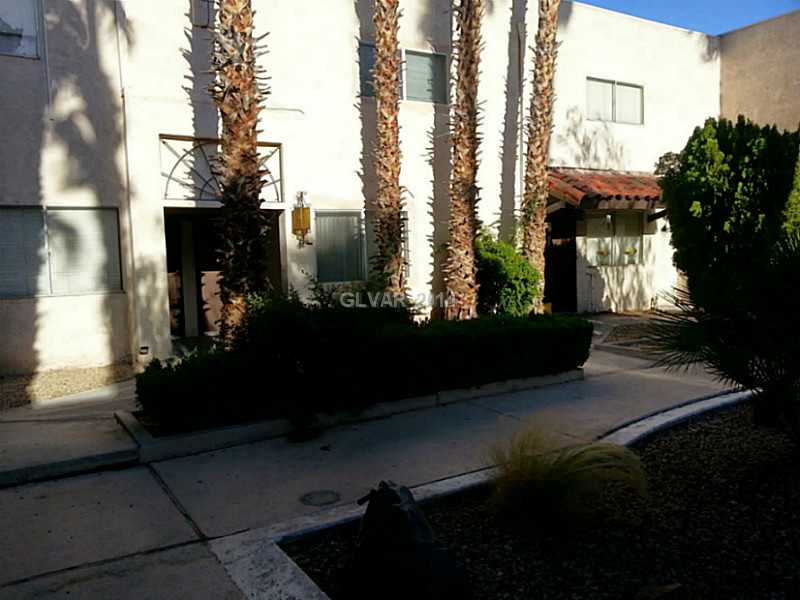 2196 East Desert Inn Road Las Vegas, NV 89169 - Photo 2 of 34 Yard/Garden.