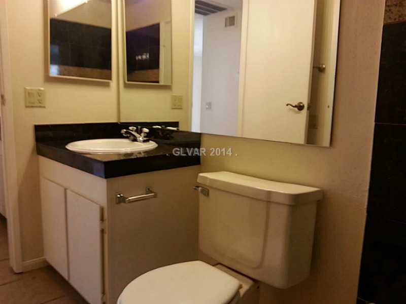2196 East Desert Inn Road Las Vegas, NV 89169 - Photo 27 of 34 Master Bath/Spa.