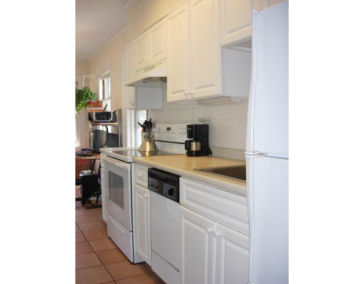 49 Appleton Street, Unit 10 Arlington, MA 02476 - Photo 5 of 6 Gallery Image 5