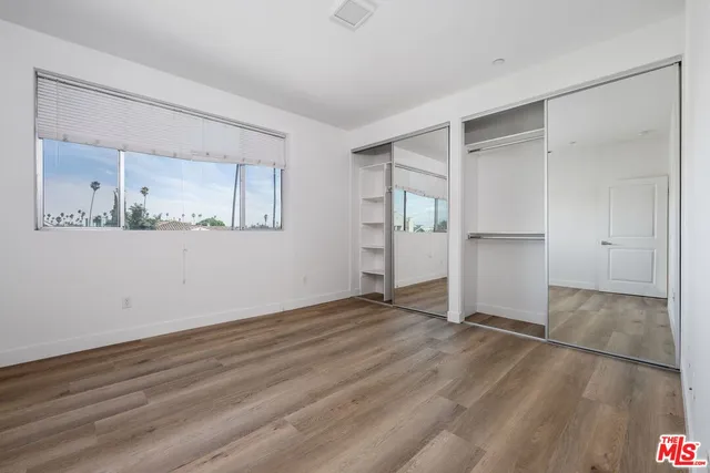 $2,800 | 1183 Crenshaw Boulevard, Unit 201, Los Angeles, CA 90019