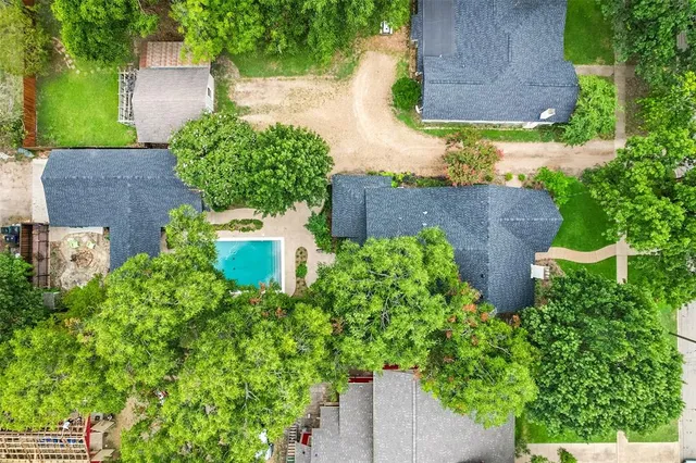 a picture of a bathroom with a sink