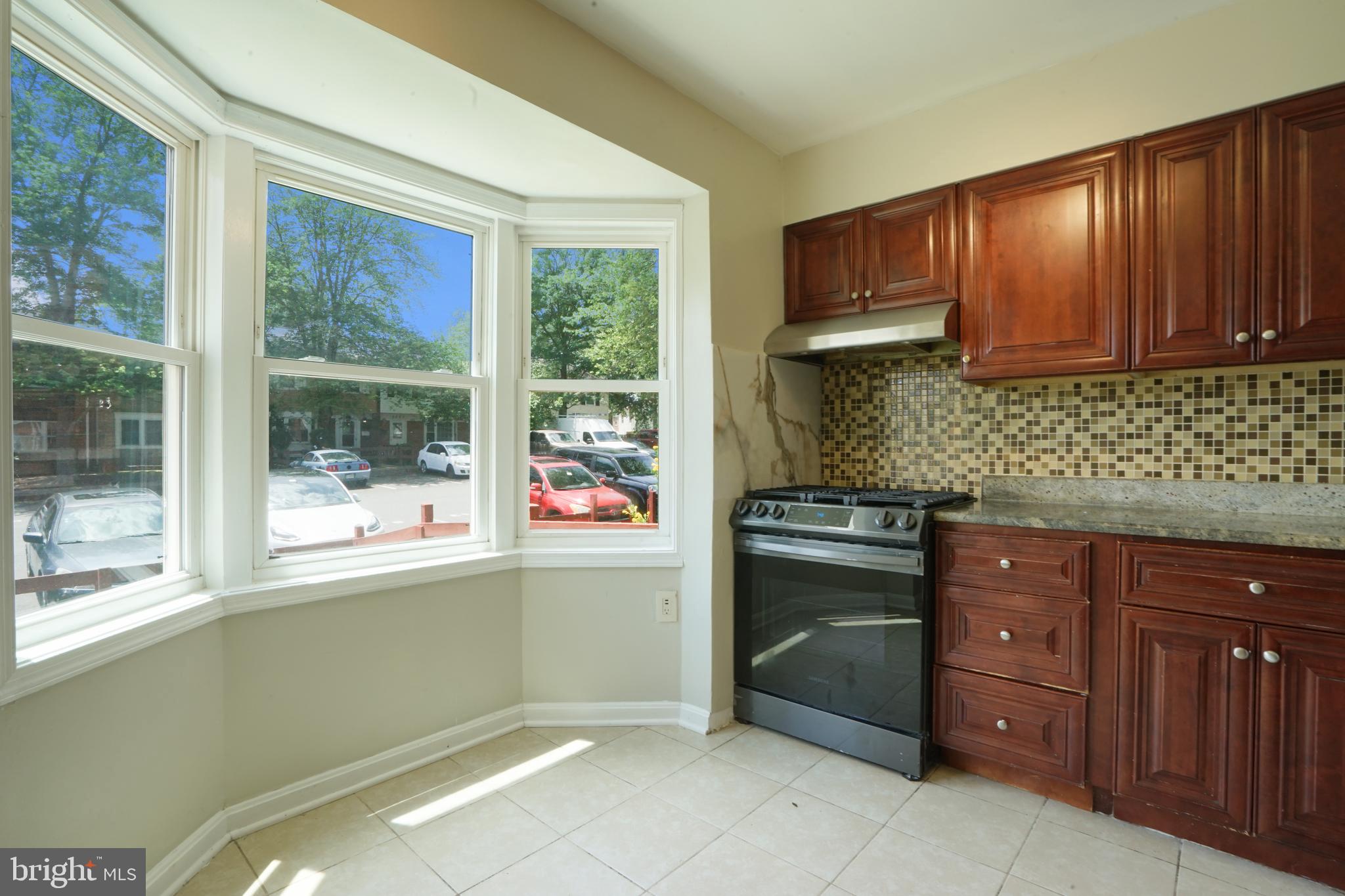 8317 Irongate Way Manassas, VA 20109 - Photo 15 of 29