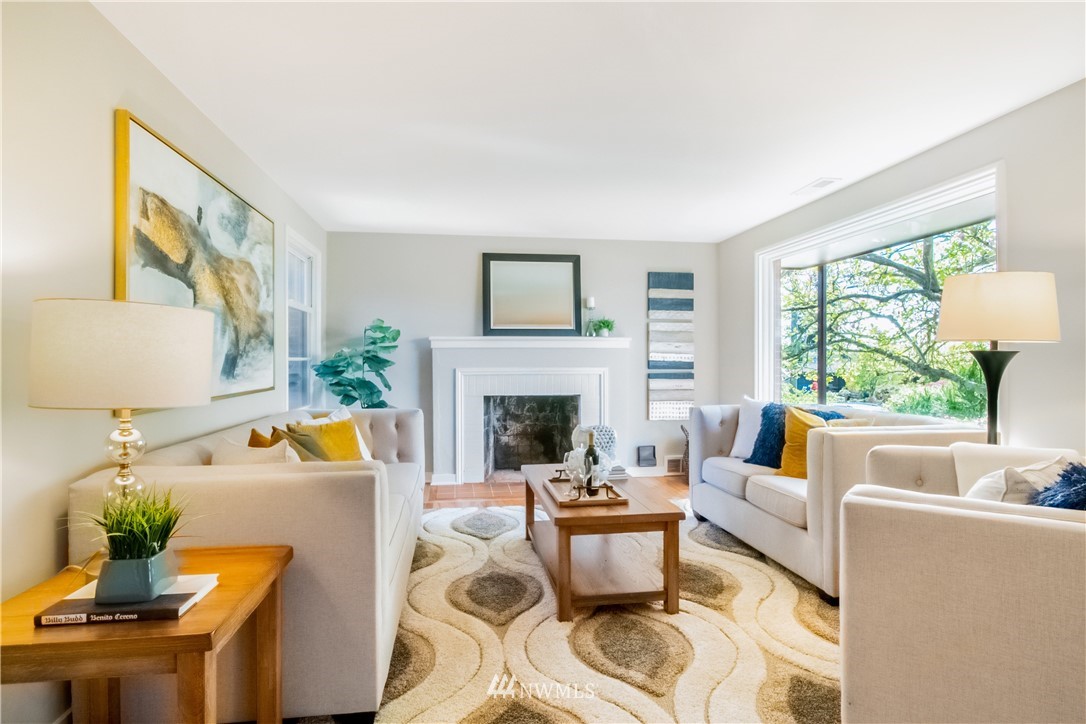 4112 55th Avenue Southwest Seattle, WA 98116 - Photo 2 of 38