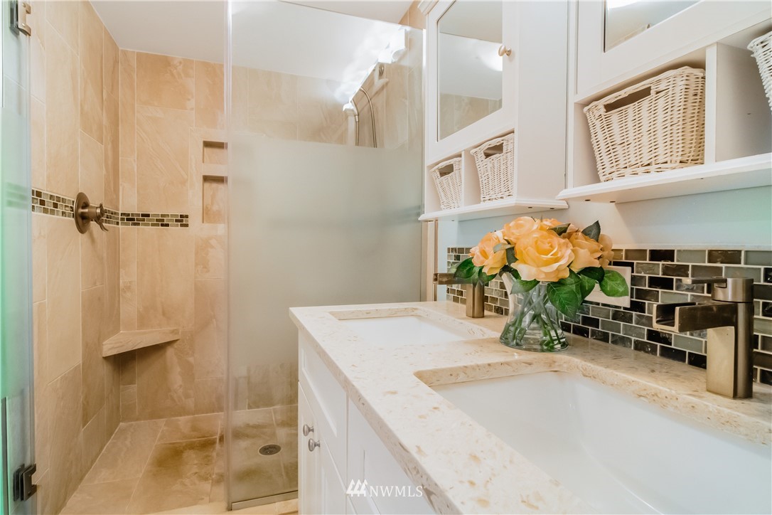 4112 55th Avenue Southwest Seattle, WA 98116 - Photo 22 of 38