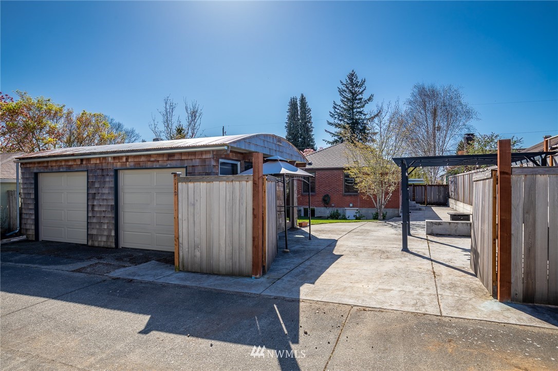4112 55th Avenue Southwest Seattle, WA 98116 - Photo 28 of 38