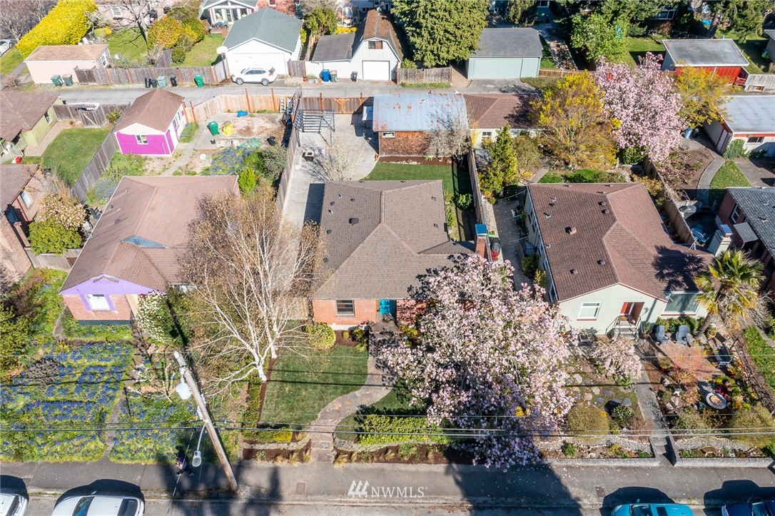 4112 55th Avenue Southwest Seattle, WA 98116 - Photo 32 of 38